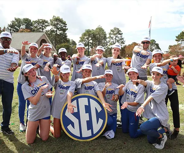 Women's cross country team
