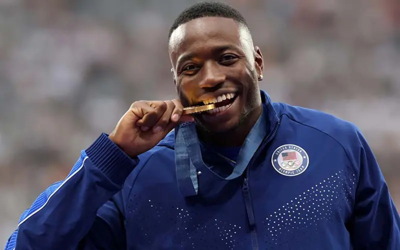 men's track runner