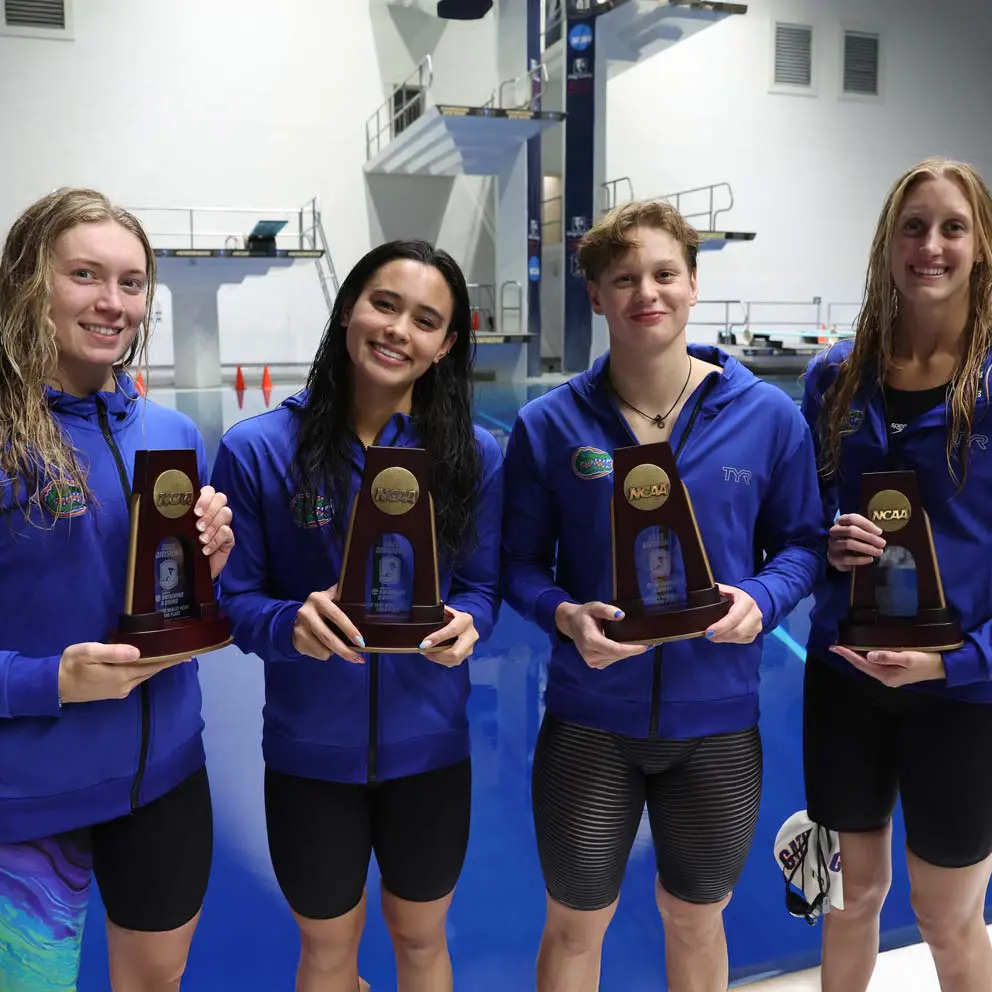 men's swim team